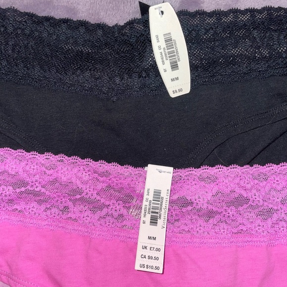 NWT - Victoria’s Secret Set of 2 Low-Rise HipHugger Underwear - Size: M - Picture 4 of 4